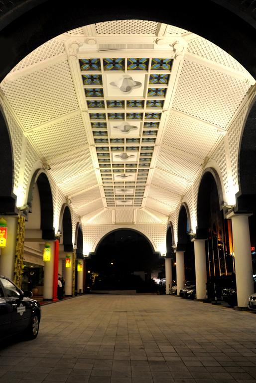 Hotel Istana Kuala Lumpur City Centre Bagian luar foto